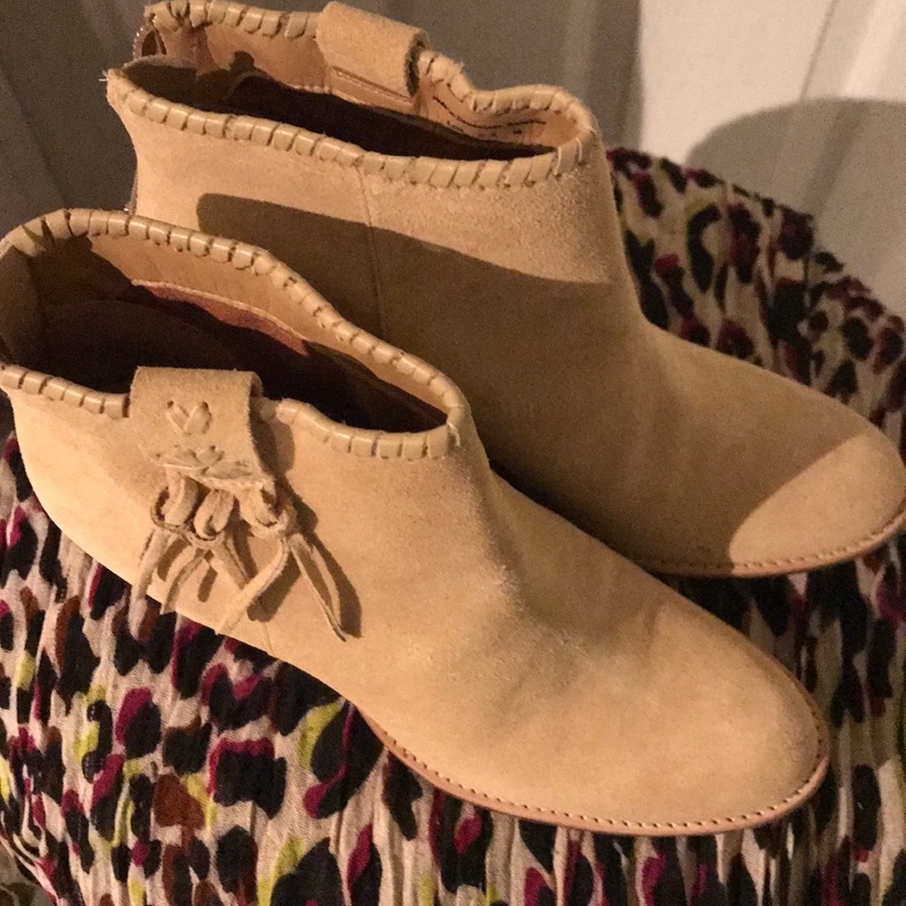 Jack Rogers Greer sand suede boots